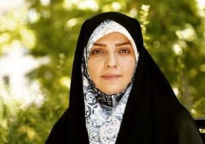 راحله امینیان با انتشار عکس دخترش همه را غافلگیر کرد / تولد ۱۷ سالگی و حرف‌های صمیمی یک مادر برای فرزندش