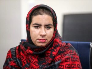 صهبا شرافتی؛ روناک سریال “نون خ” در ارتفاعات دربند / رونمایی از تیپ زیبای بهاری بازیگر جوان