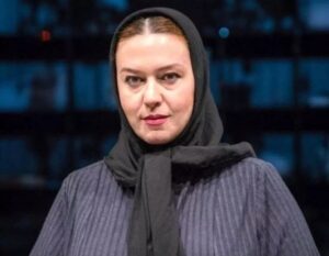حس و حال عجیب گیتی قاسمی؛ طهماسب سریال “اجل معلق” هنگام غروب آفتاب / استایل خاص خانم بازیگر در طبیعت باصفا