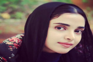 حواشی جدید الهه حصاری با یک ژست ادایی+ عکس / استایل لاکچری “کیمیای زخم کاری”، با گجت‌های گران‌قیمت