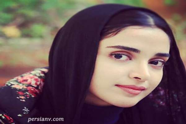 حواشی جدید الهه حصاری با یک ژست ادایی+ عکس / استایل لاکچری “کیمیای زخم کاری”، با گجت‌های گران‌قیمت