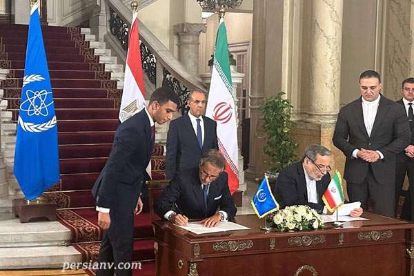 لحظه تاریخی در روابط تهران و آژانس، لبخند عراقچی در برابر چهره درهم رافائل گروسی / تصویری از دیپلماسی پرتنش هستهای