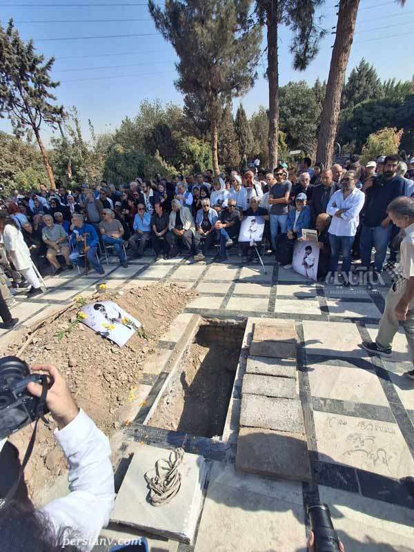   آرامگاه ابدی ناصر تقوایی در امامزاده طاهر کرج