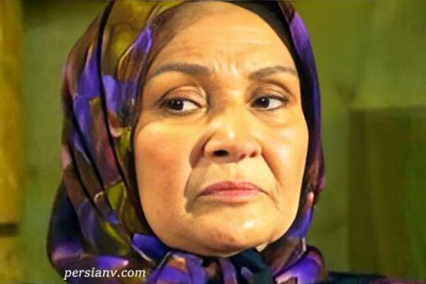 وضعیت نگران‌کننده پری امیرحمزه، بازیگر کارآگاه شمسی و در پناه تو / ویدویی غم‌انگیز از هنرمند 90 ساله, که قلب‌ها را به درد آورد!