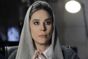 اولین تصویر سحر دولتشاهی پس از جنجال‌های اخیر / بازیگر مشهور در پشت صحنه سریال «هزار و یک شب» در سلفی محسن کیایی دیده شد!