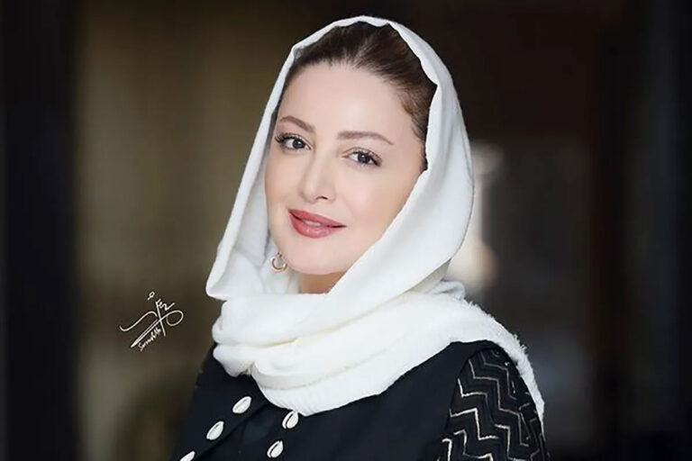 «شیلا خداداد» در کنار همسر و پسر خردسال شان؛ سال ۹۴