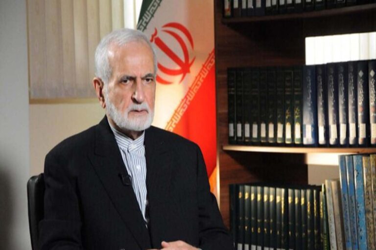 تصاویر کمتر دیده شده از شهید کمال خرازی / از جوانی انقلابی تا سکانداری وزارت امور خارجه