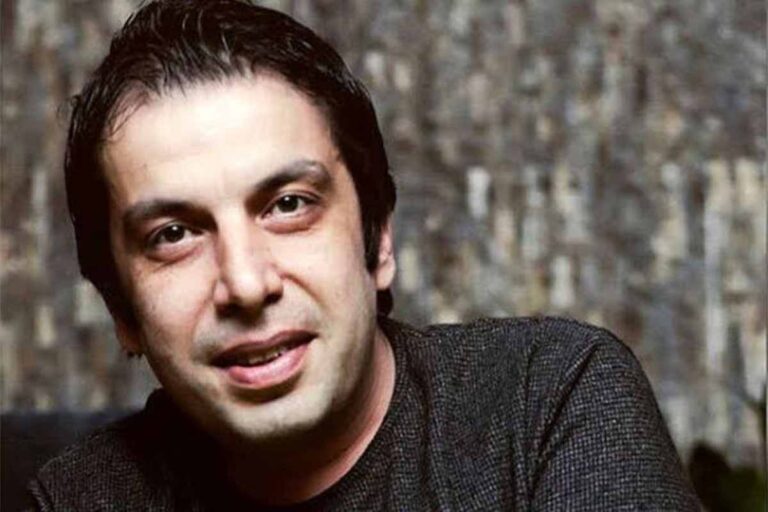 عباس جمشیدی با یک تقلید و یک خاطره، فضای برنامه قیاسی را منفجر کرد