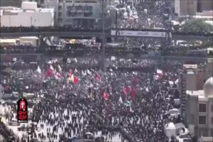 رهبر شهید در میدان نجف
