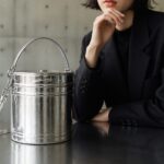 کیفی شبیه سطل با قیمت ۱۳۰ میلیون تومان؛ طراحی جسورانه یا شوخی دنیای مد؟