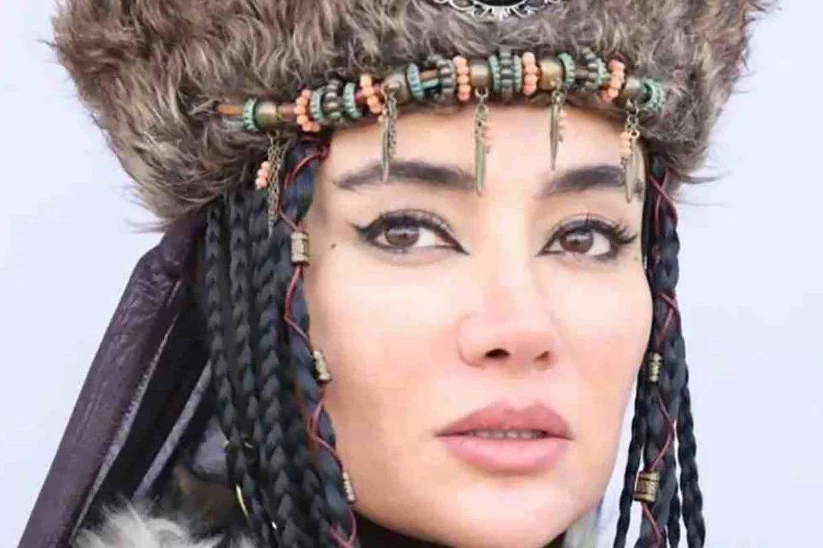 بهاره افشاری: «به من نگویید زن قوی! همه آدم‌ها نیاز دارند سفره دلشان را باز کنند»+ ویدیو