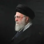 فرزندان رهبر شهید انقلاب در مراسم چهلم ؛ حضور خانواده آیت‌الله خامنه‌ای در مصلی تهران
