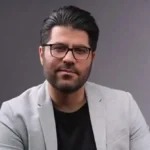 حامد همایون بالاخره گفت چه ماشینی داشته؛ حدس می‌زنید چه خودرویی؟