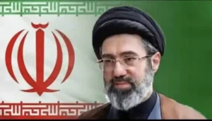 ویدئوی کمتر دیدهشده از آیتالله سید مجتبی خامنهای در دوران استاد راهنما بودن