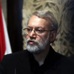نمایی از خانه شهید علی لاریجانی در دیدار مجریان تلویزیون با خانواده اش + تصاویر