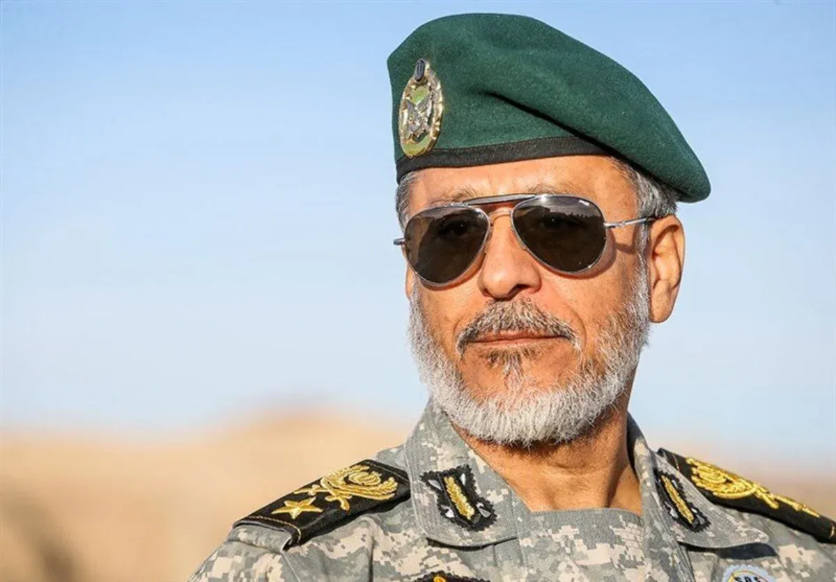 زوج پهپادساز ؛ روایت دریادار سیاری از زنی که لباس همسر شهیدش را پوشید