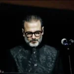 لحظه‌ای خانوادگی از کنسرت علیرضا قربانی ؛ حضور پسرش حافظ کنار پدر روی صحنه