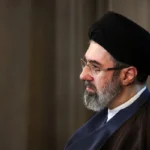 تأیید حضور آیت‌الله سیدمجتبی خامنه‌ای در مراسم تدفین رهبر شهید انقلاب + فیلم