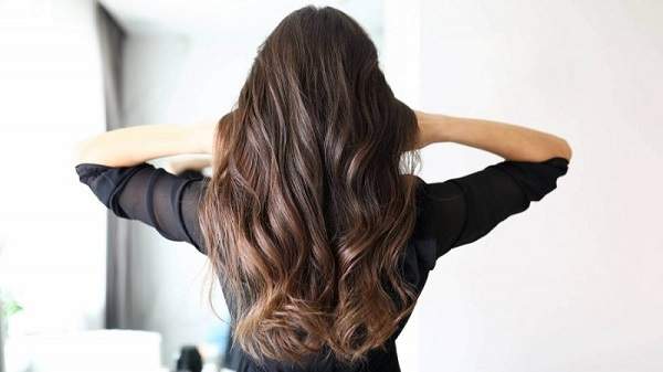 آموزش تصویری موج دار کردن موهای صاف