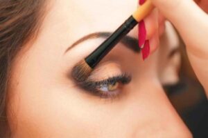 آرایش  آسان و مرحله به مرحله چشم