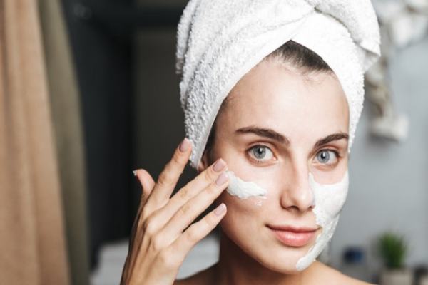 ماسکهای تاثیر گذار برای روشن تر شدن پوست صورت
