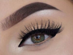 آموزش آرایش چشم مجلسی و دنباله دار
