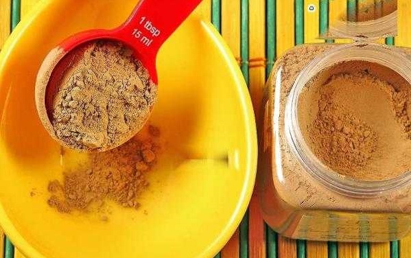 از بین بردن جای جوش با ماسک خاک رس + عکس
