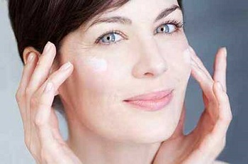 روش های خانم های انگلیسی برای داشتن چهره زیبا بدون آرایش