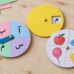 چرخ گردان نشانه‌ها کلاس اول؛ ۳ کاردستی برای بازی با الفبا