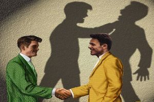 تظاهر كردن در زندگی