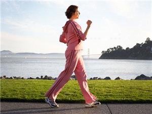 معجزه یک دقیقه دویدن ,خانم ها عوارض یائسگی را این گونه دور بزنید