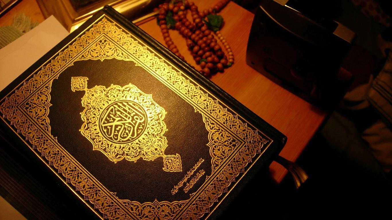 آثار خواندن قرآن قبل از خواب خواندن قرآن قبل از خواب