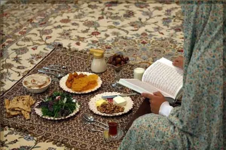 بهترین ذکر هنگام غذا خوردن
