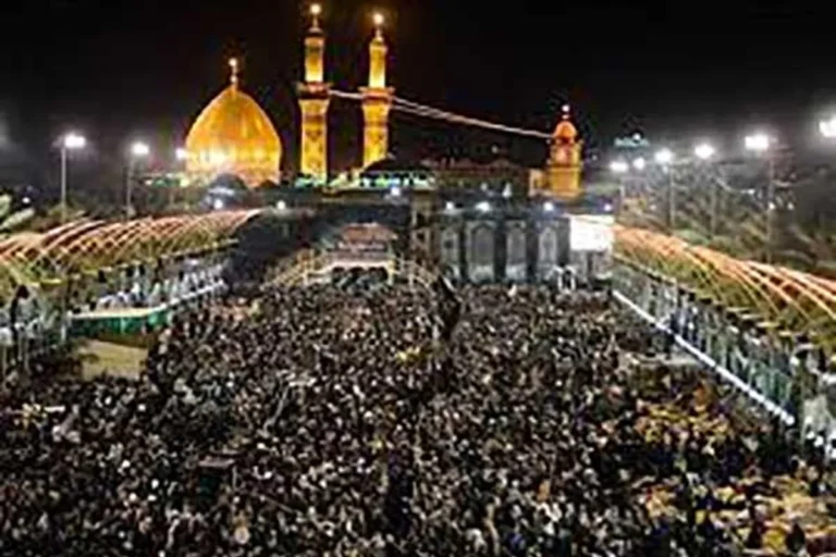 فضیلت مادى و معنوى زیارت امام حسین علیه السلام چیست؟