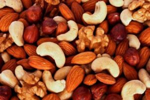 خوردن چهار مغز را فراموش نکنید