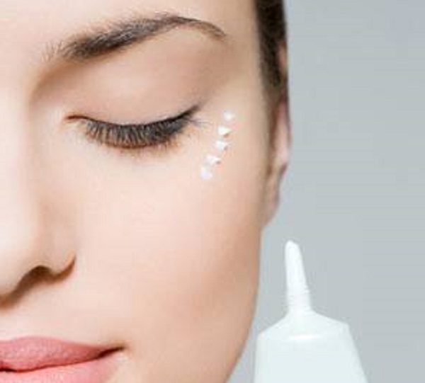 کرم ضد چین و چروک دور چشم